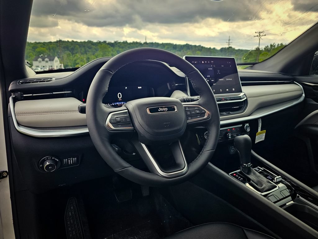 New 2026 Jeep Compass Limited AWD/4WD image 12