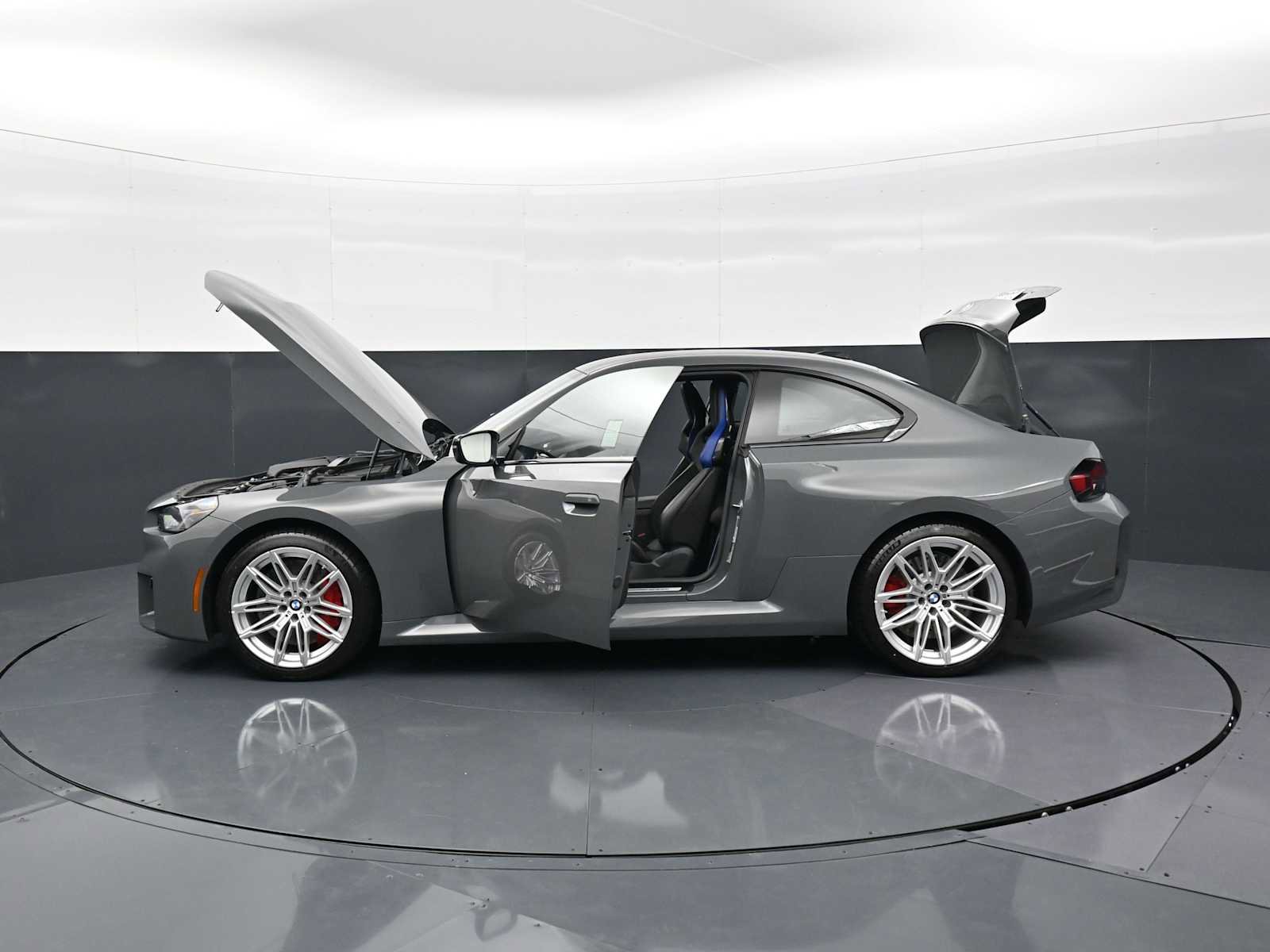 Used 2025 BMW M2 w/ Lighting Package image 37