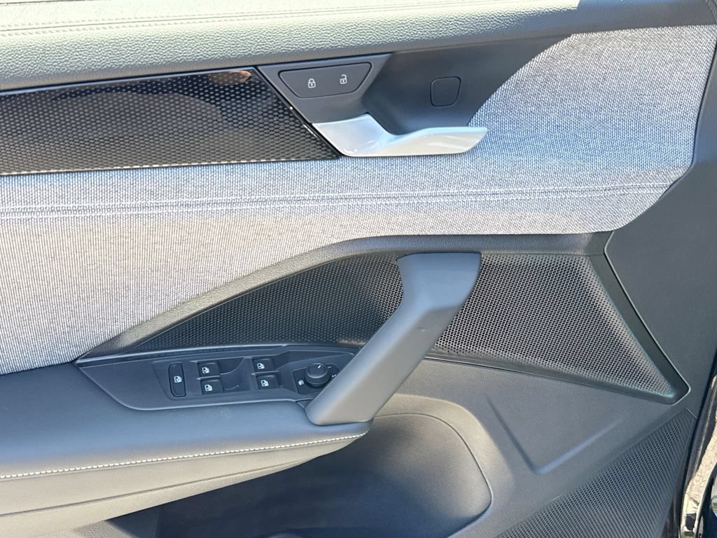 New 2026 Volkswagen Tiguan S AWD/4WD image 15
