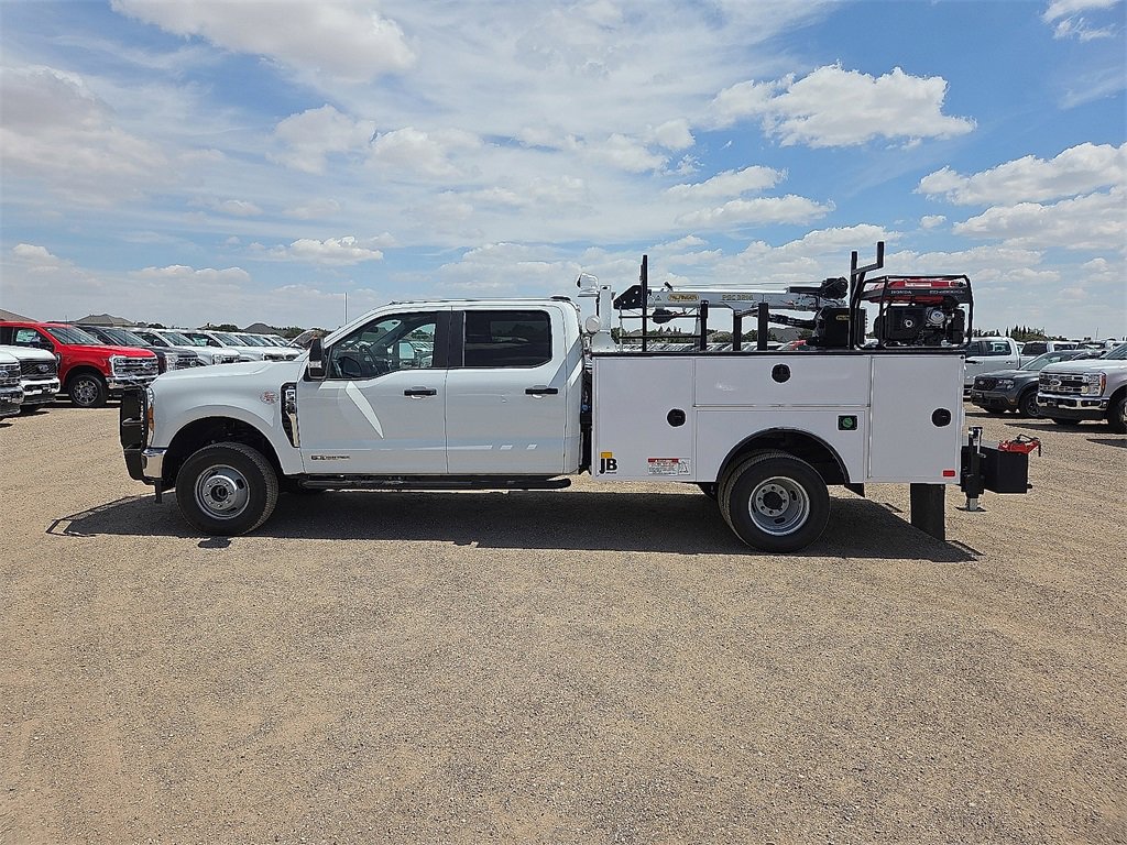 New 2025 Ford F350 XL w/ XL Chrome Package image 2