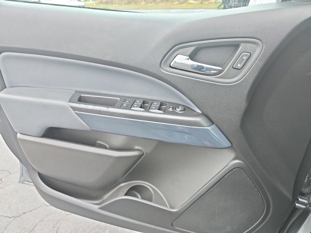 Used 2022 Chevrolet Colorado Z71 w/ Safety Package image 29