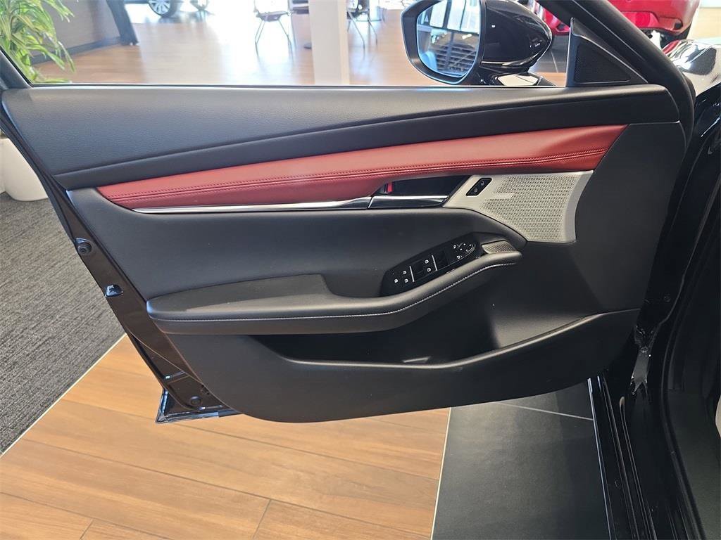 New 2026 MAZDA MAZDA3 2.5 S Hatchback w/ Premium Pkg image 17