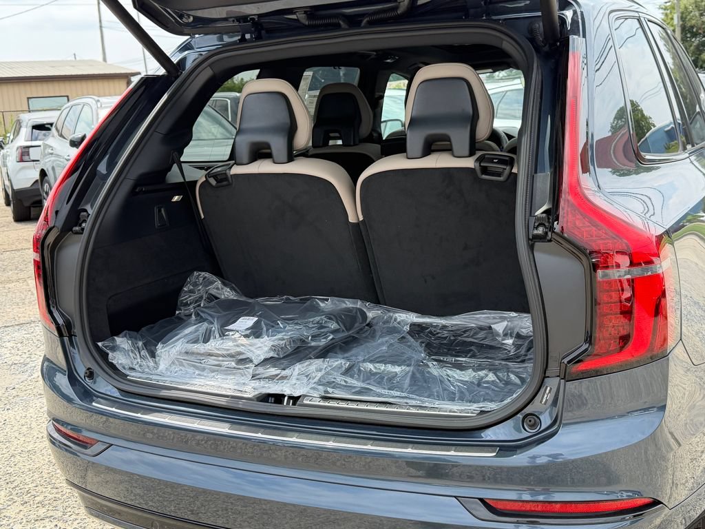 New 2026 Volvo XC90 B6 Ultra w/ Protection Package Premier AWD/4WD image 14
