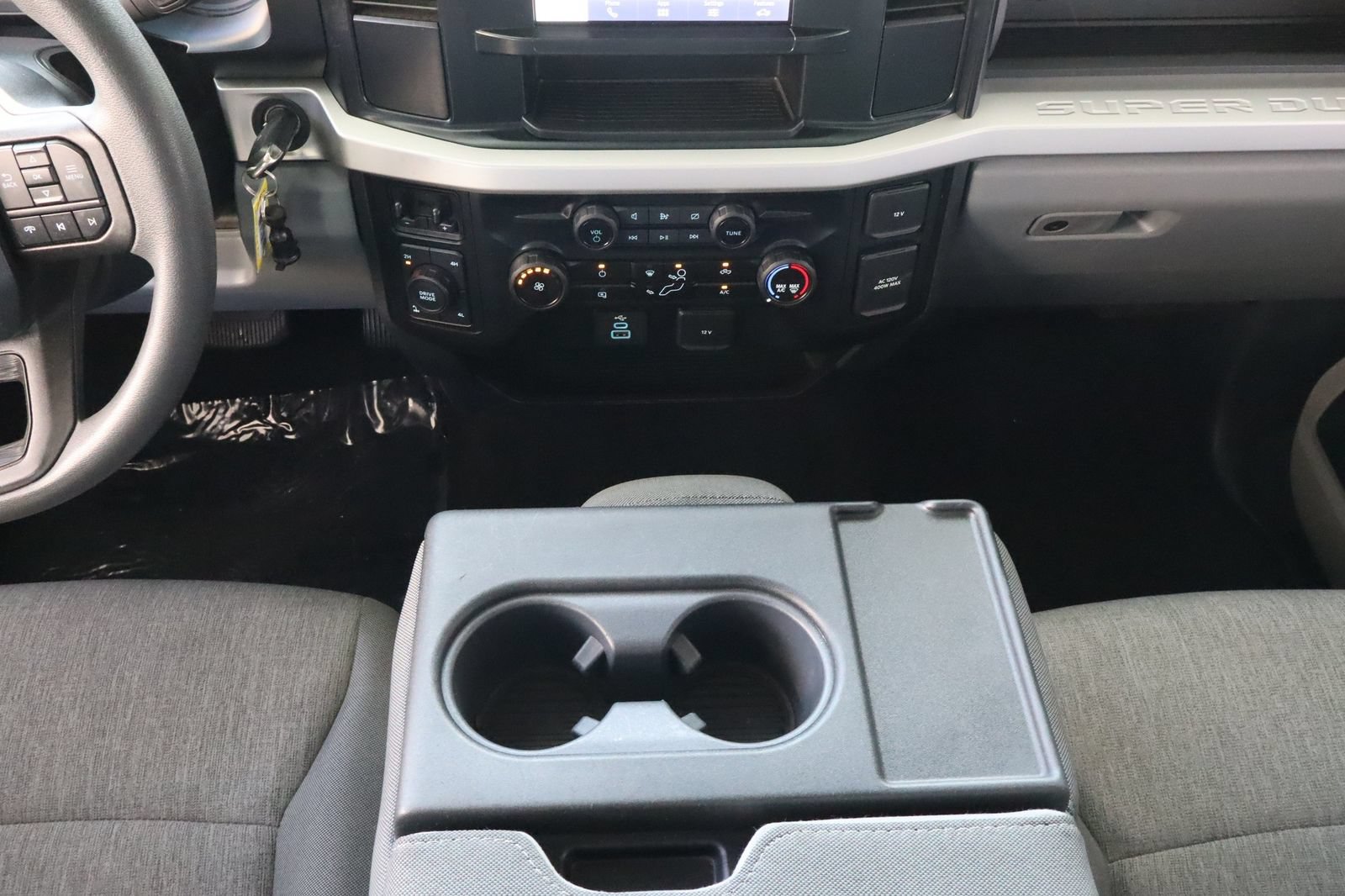 Used 2024 Ford F250 XL w/ STX Appearance Package AWD/4WD image 33