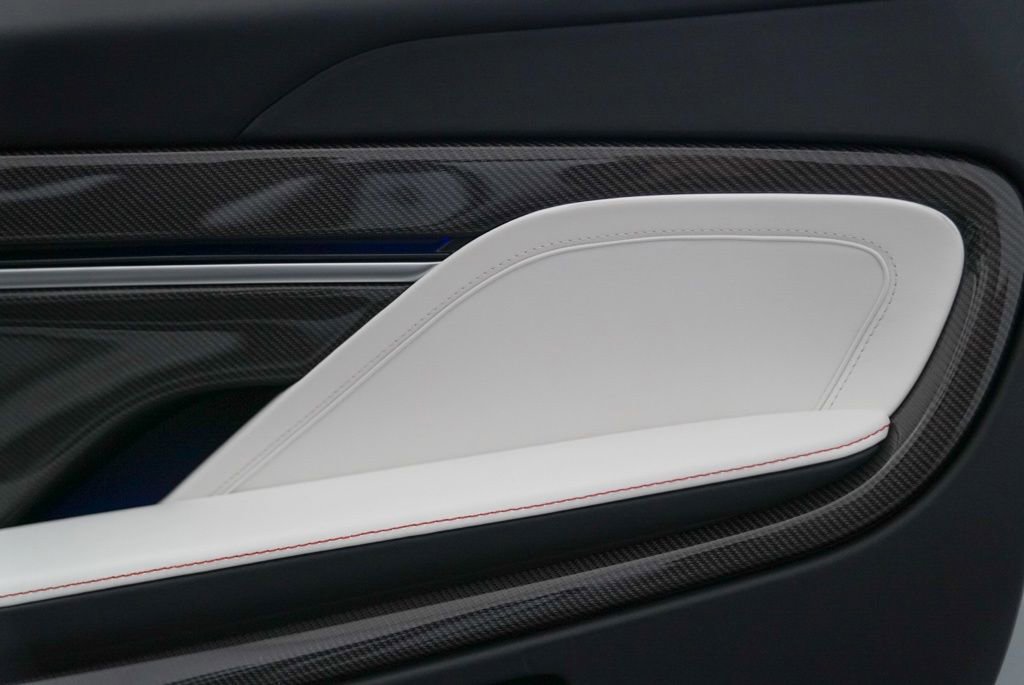 New 2026 Aston Martin Vanquish Convertible image 39