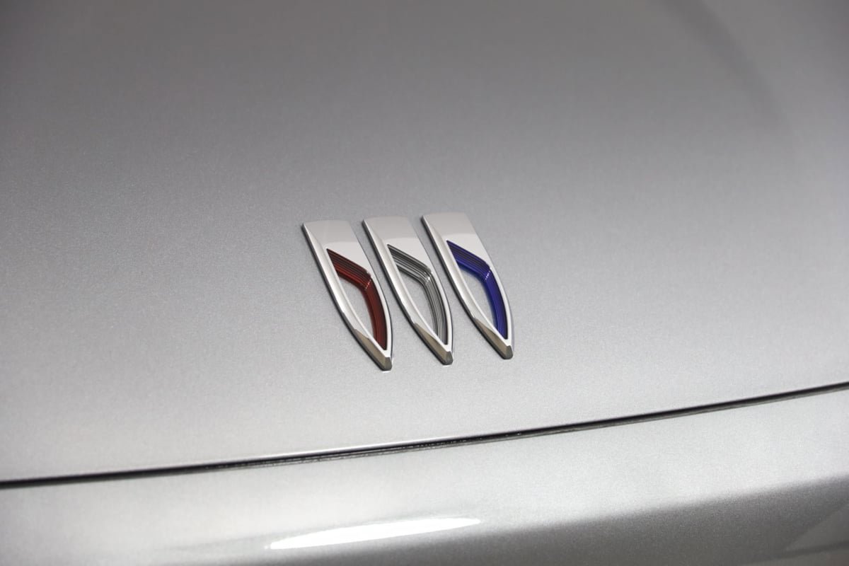 Used 2025 Buick Enclave Sport Touring FWD image 17
