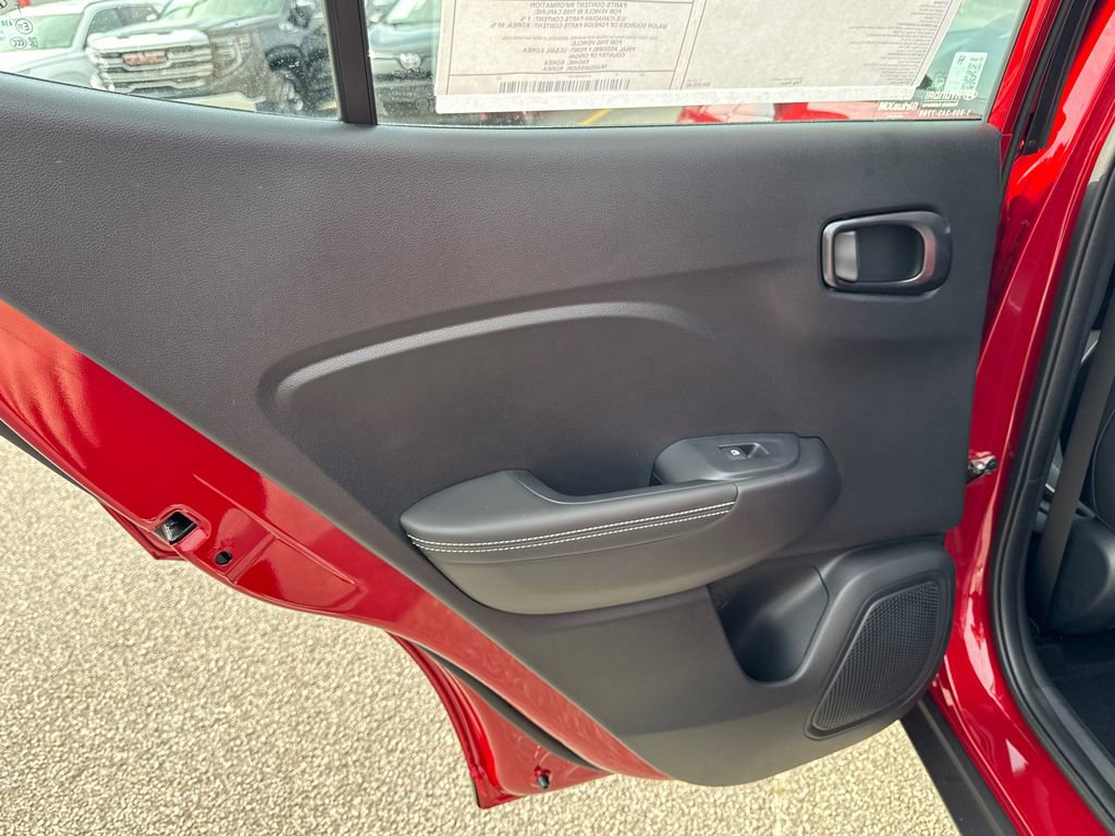 New 2025 Hyundai Venue Limited image 12