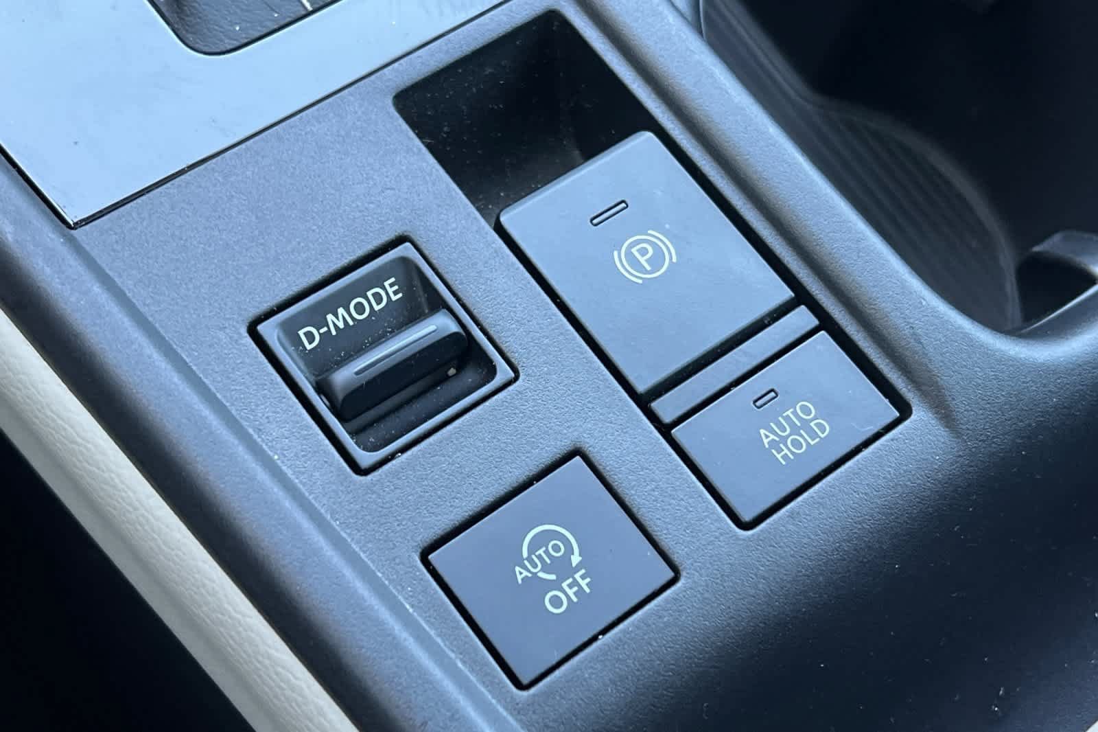 Certified 2026 Nissan Sentra SL w/ Floor Mat Package FWD image 3