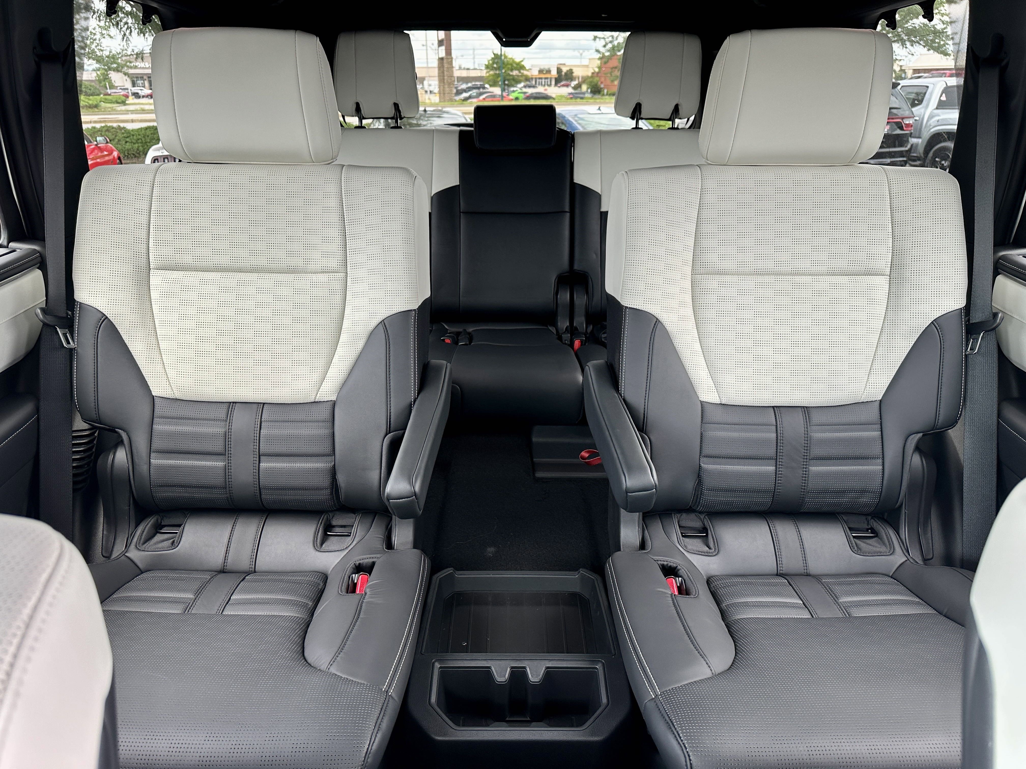 Used 2025 Toyota Sequoia Capstone image 35