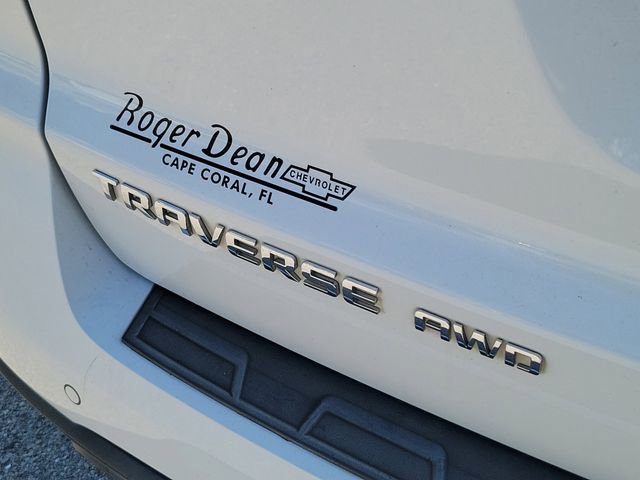 Used 2017 Chevrolet Traverse LT AWD/4WD image 6