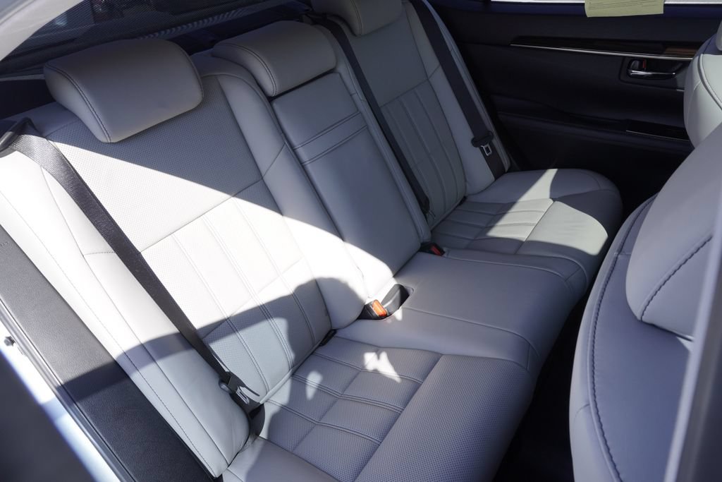 Used 2017 Lexus ES 350 w/ Luxury Package FWD image 27