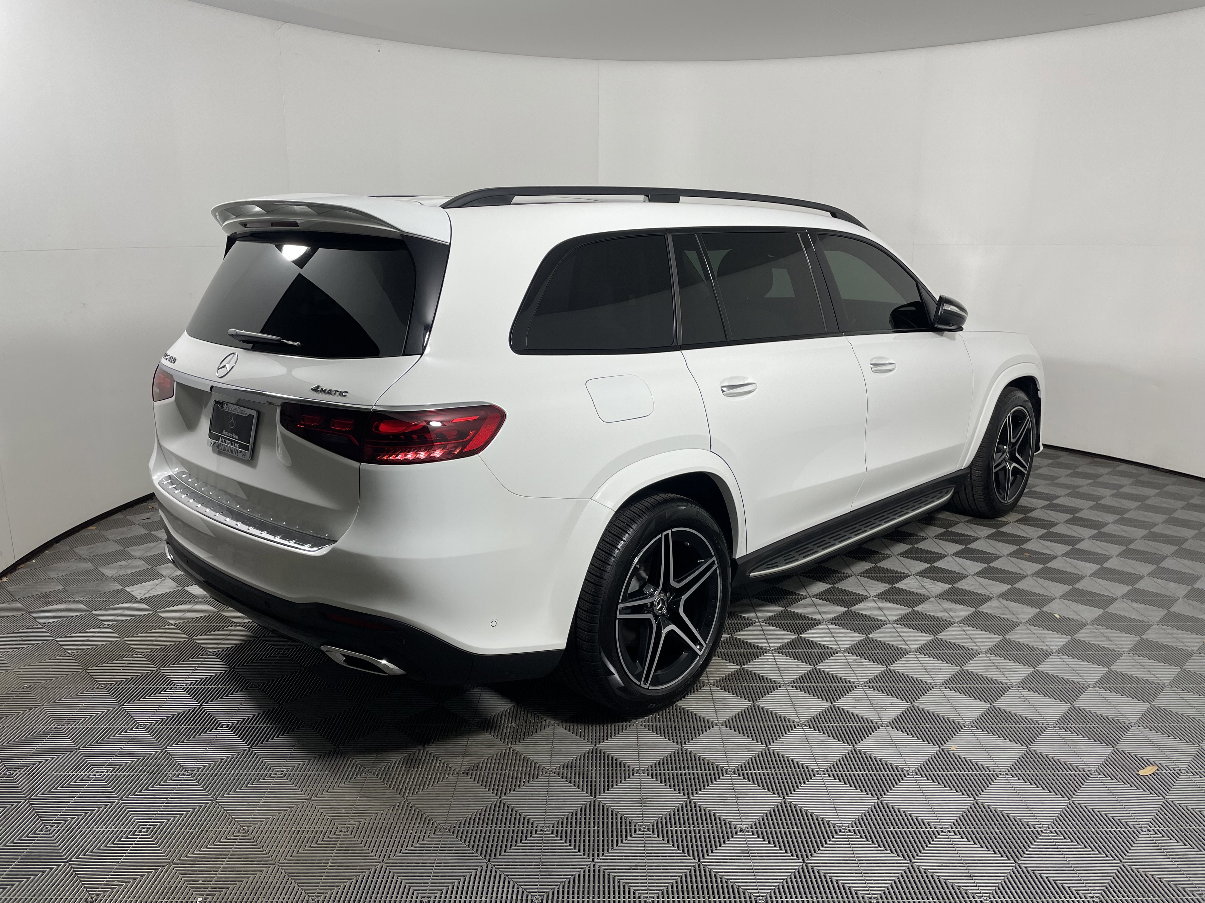 Certified 2026 Mercedes-Benz GLS 450 4MATIC image 5