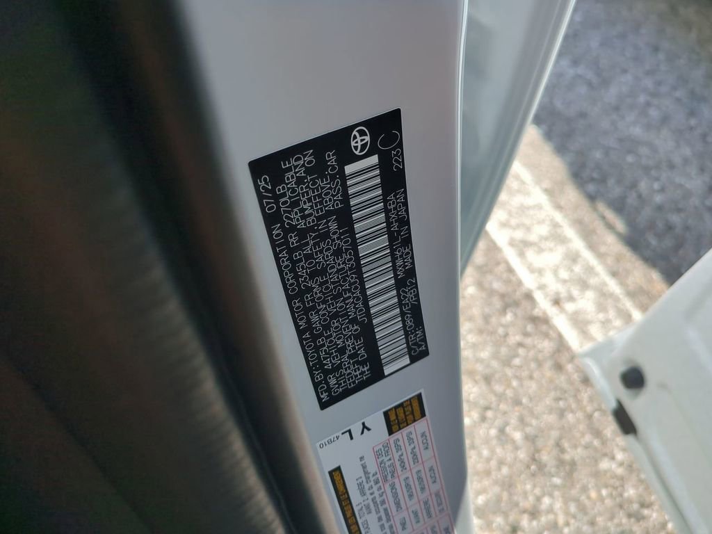 New 2026 Toyota Prius Plug-In Hybrid image 32