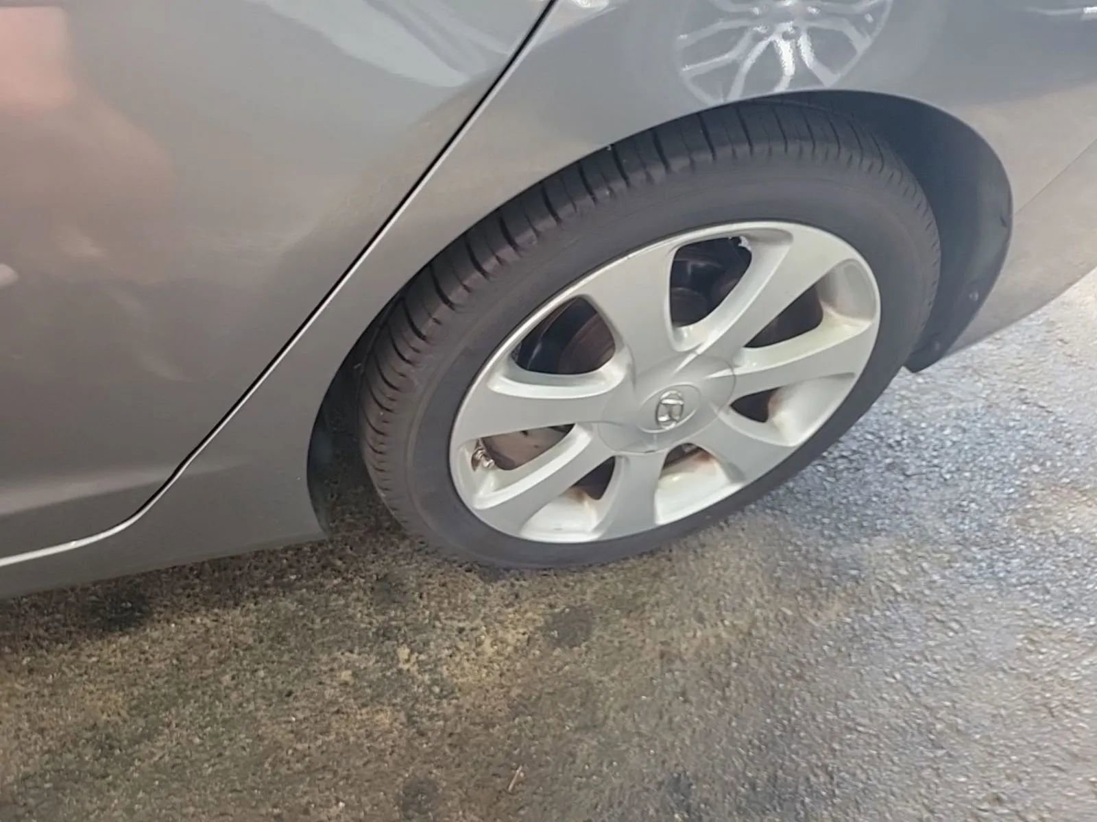 Used 2013 Hyundai Elantra Limited image 7