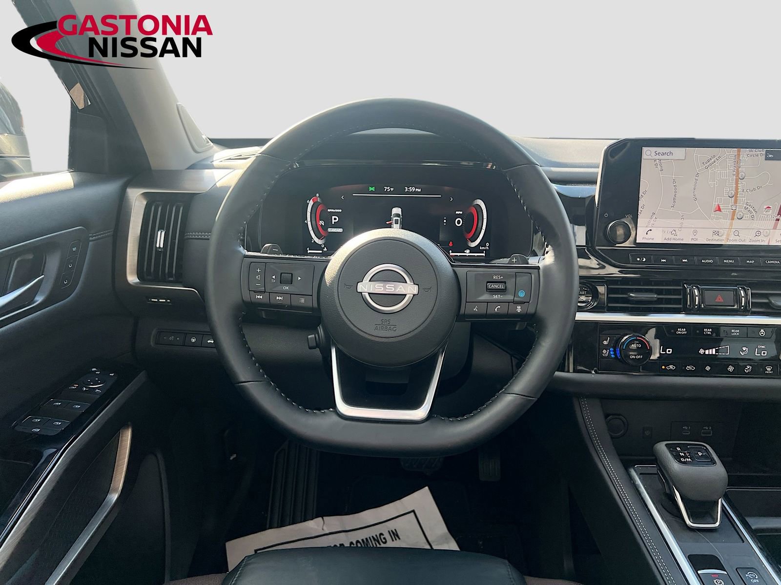 Used 2025 Nissan Pathfinder Platinum w/ Cargo Package image 31