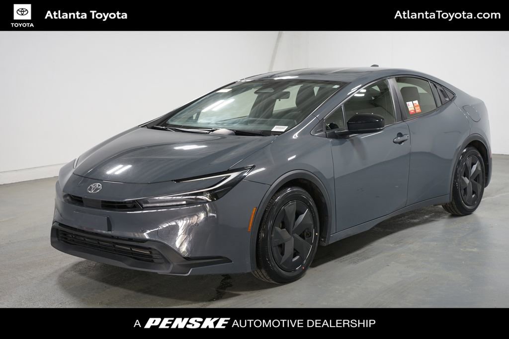 Used 2023 Toyota Prius LE image 1
