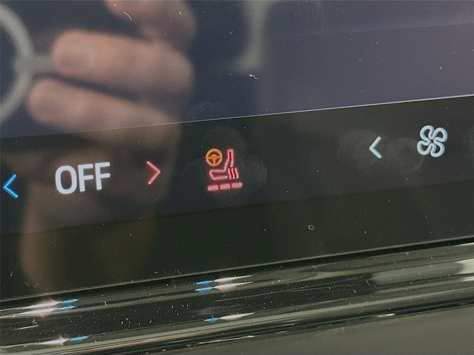 New 2026 Ford Expedition Active image 22