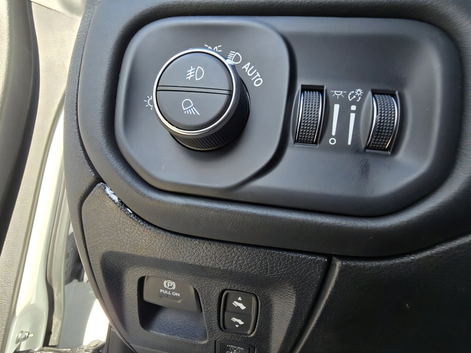 New 2026 RAM 1500 Limited image 34