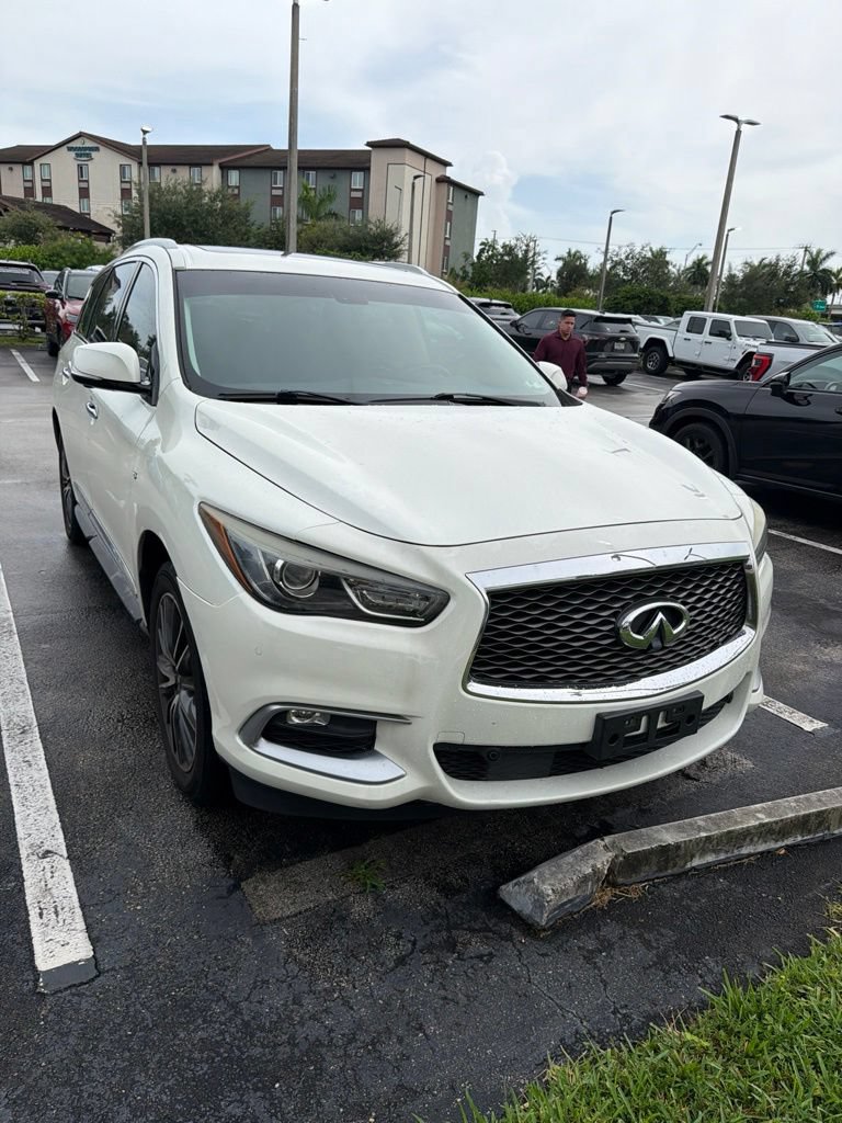 Used 2016 INFINITI QX60 Luxe w/ Premium Plus Package AWD/4WD image 11