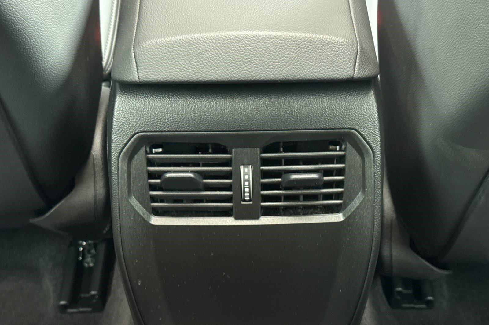 Used 2026 BMW M440i Coupe w/ Premium Package RWD image 16