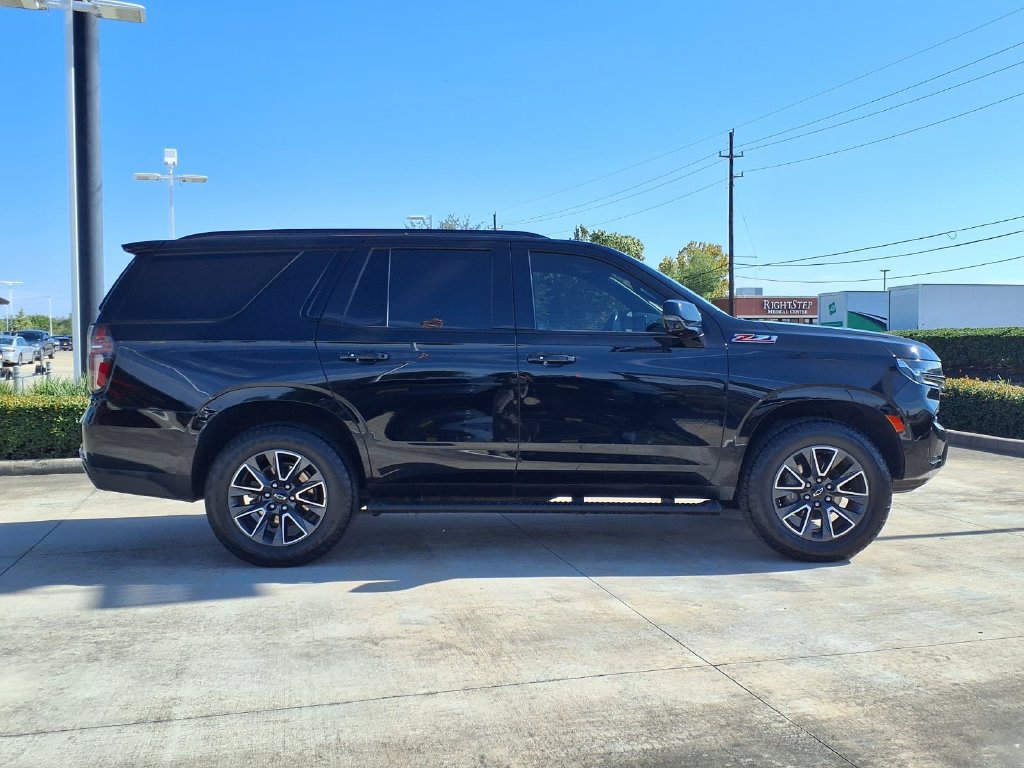 Used 2022 Chevrolet Tahoe Z71 w/ Luxury Package AWD/4WD image 8