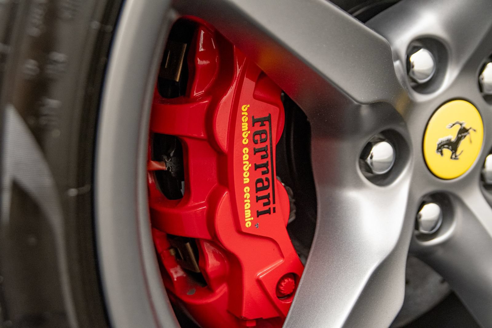 Used 2018 Ferrari 488 Spider RWD image 52