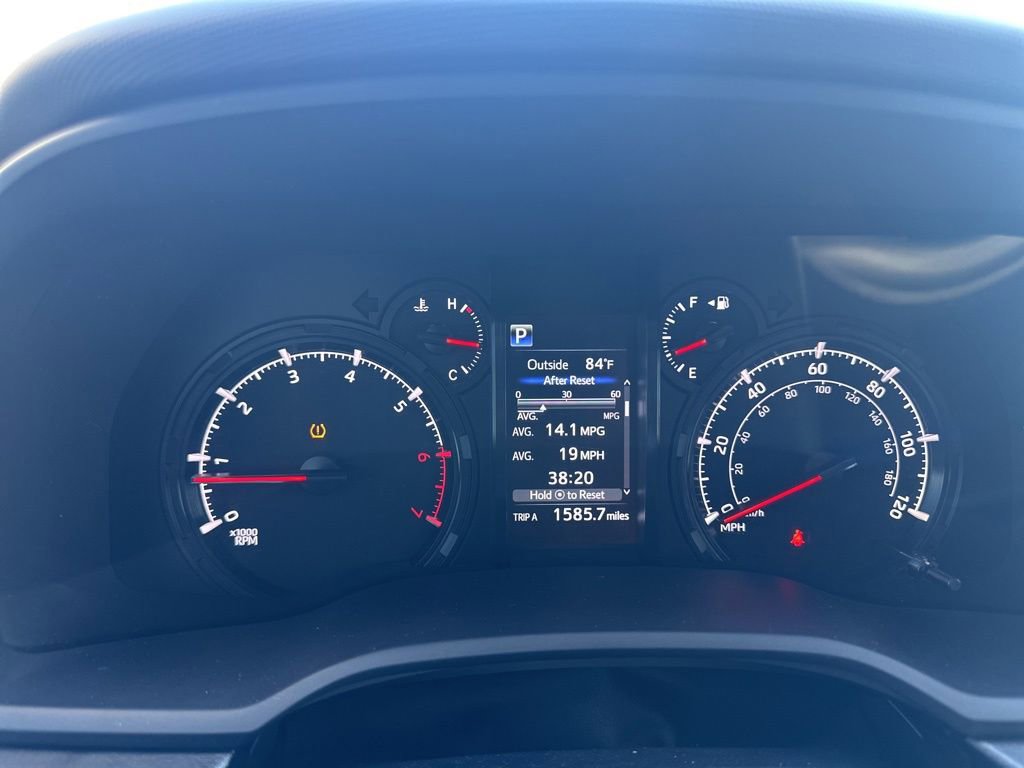 Used 2022 Toyota 4Runner SR5 Premium image 18