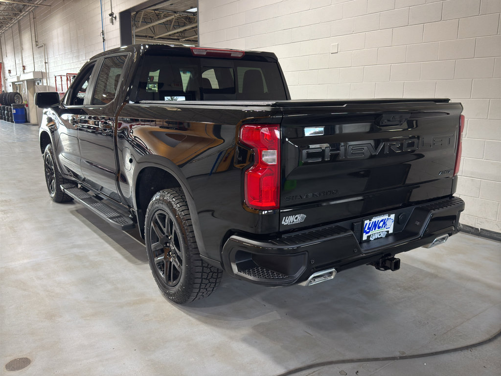 Used 2024 Chevrolet Silverado 1500 RST image 3