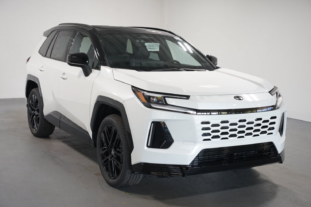 New 2026 Toyota RAV4 XSE AWD/4WD image 3