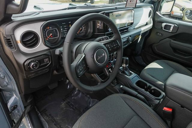 New 2025 Jeep Gladiator Willys image 13