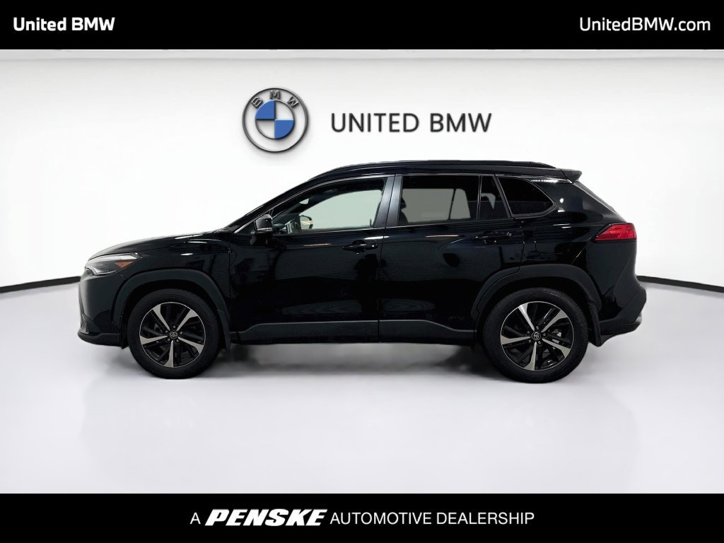 Used 2024 Toyota Corolla Cross AWD Hybrid w/ Convenience Package image 8