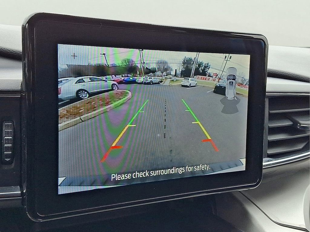 Used 2021 Ford Explorer XLT w/ Equipment Group 202A AWD/4WD image 19