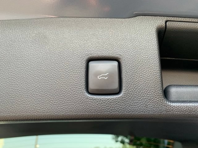 Certified 2025 Ford Escape ST-Line Select w/ Tech Pack #1 AWD/4WD image 7