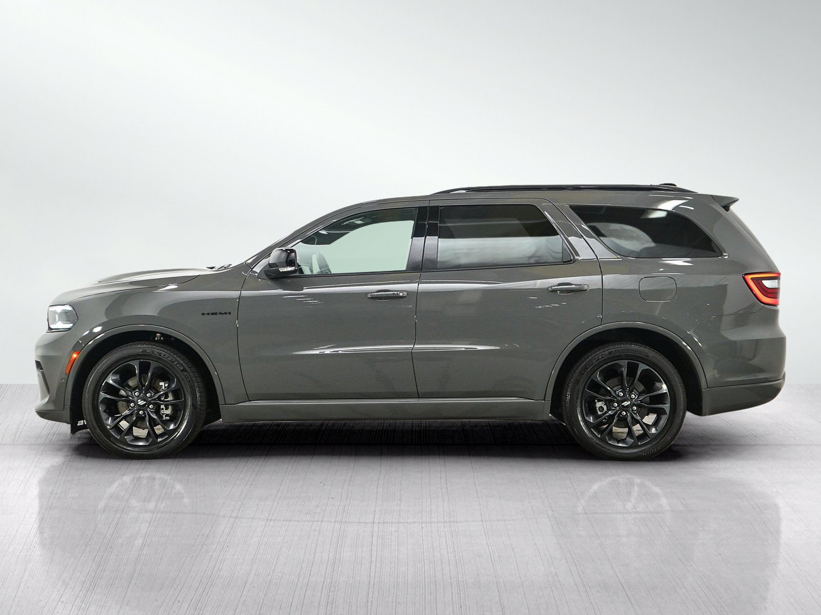 Used 2025 Dodge Durango R/T AWD/4WD image 3