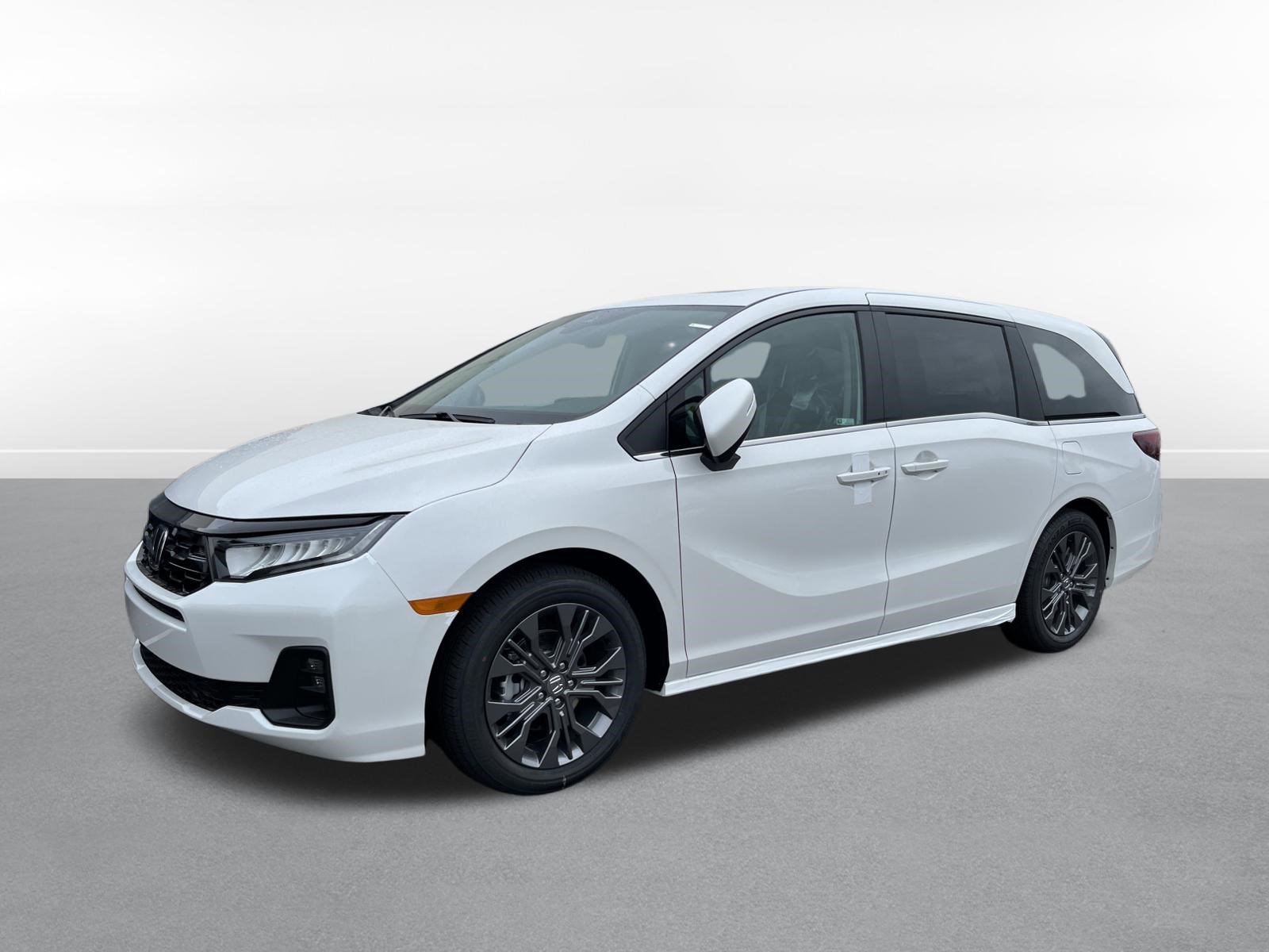 New 2026 Honda Odyssey Touring image 2