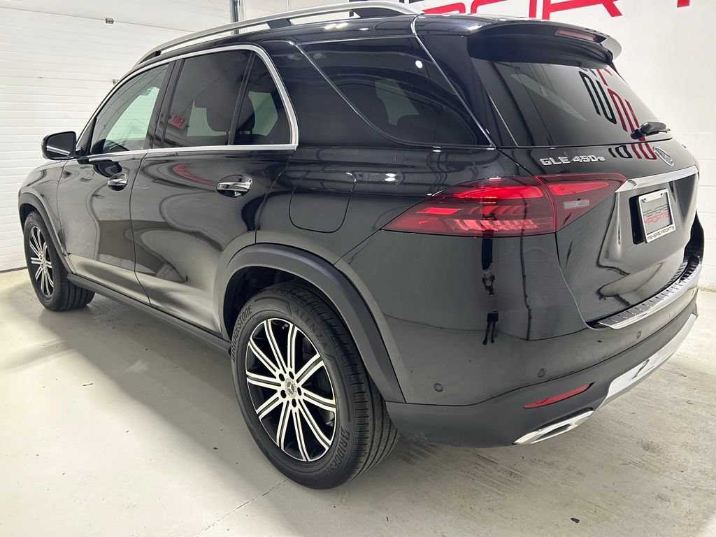 Used 2025 Mercedes-Benz GLE 450e 4MATIC image 5