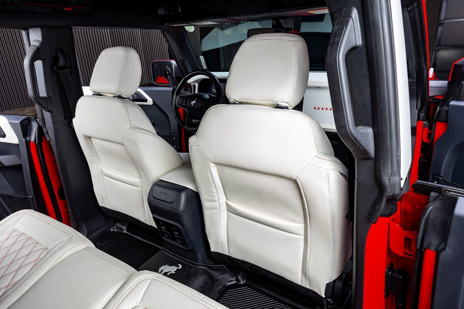 Used 2023 Ford Bronco Heritage Edition AWD/4WD image 29