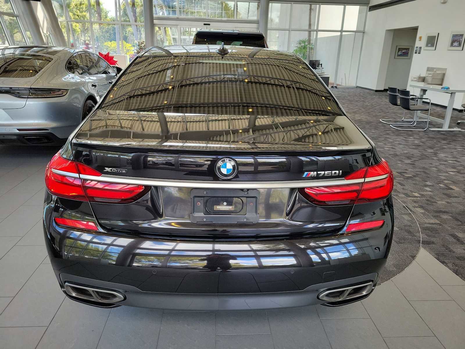 Used 2018 BMW M760i xDrive AWD/4WD image 5