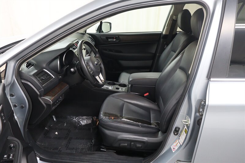 Used 2017 Subaru Outback 3.6R Limited AWD/4WD image 20