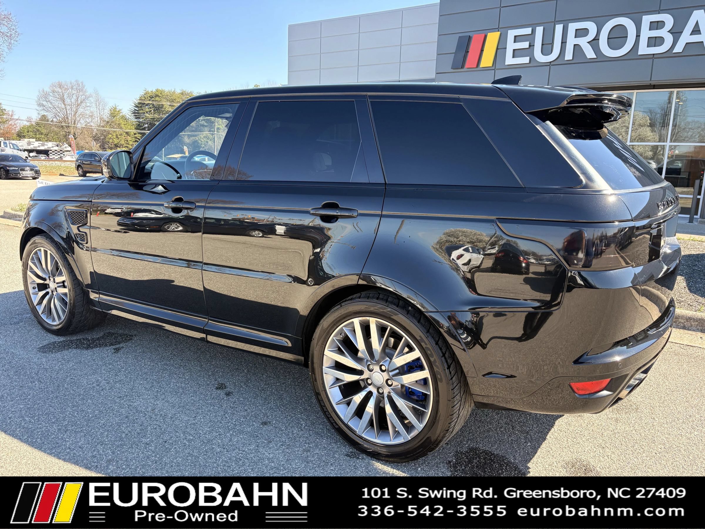 Used 2017 Land Rover Range Rover Sport SVR AWD/4WD image 28