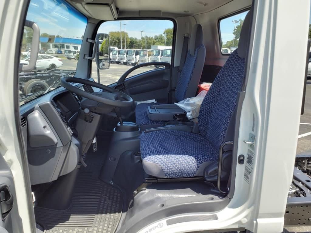 New 2025 Chevrolet Low Cab Forward 5500XG RWD image 7
