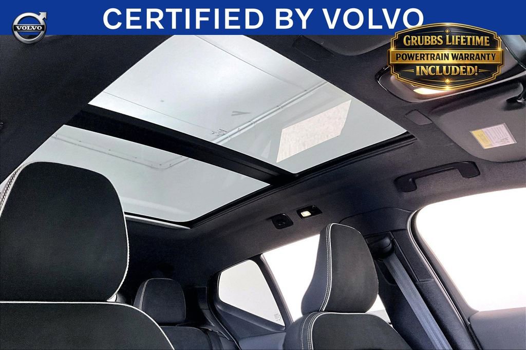 Certified 2025 Volvo XC40 B5 Plus AWD/4WD image 22