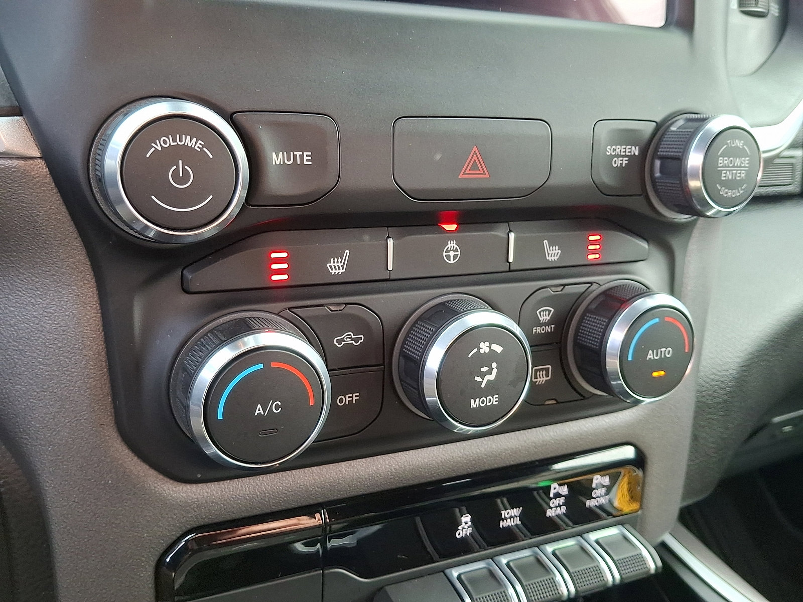 Used 2022 RAM 1500 Big Horn image 15