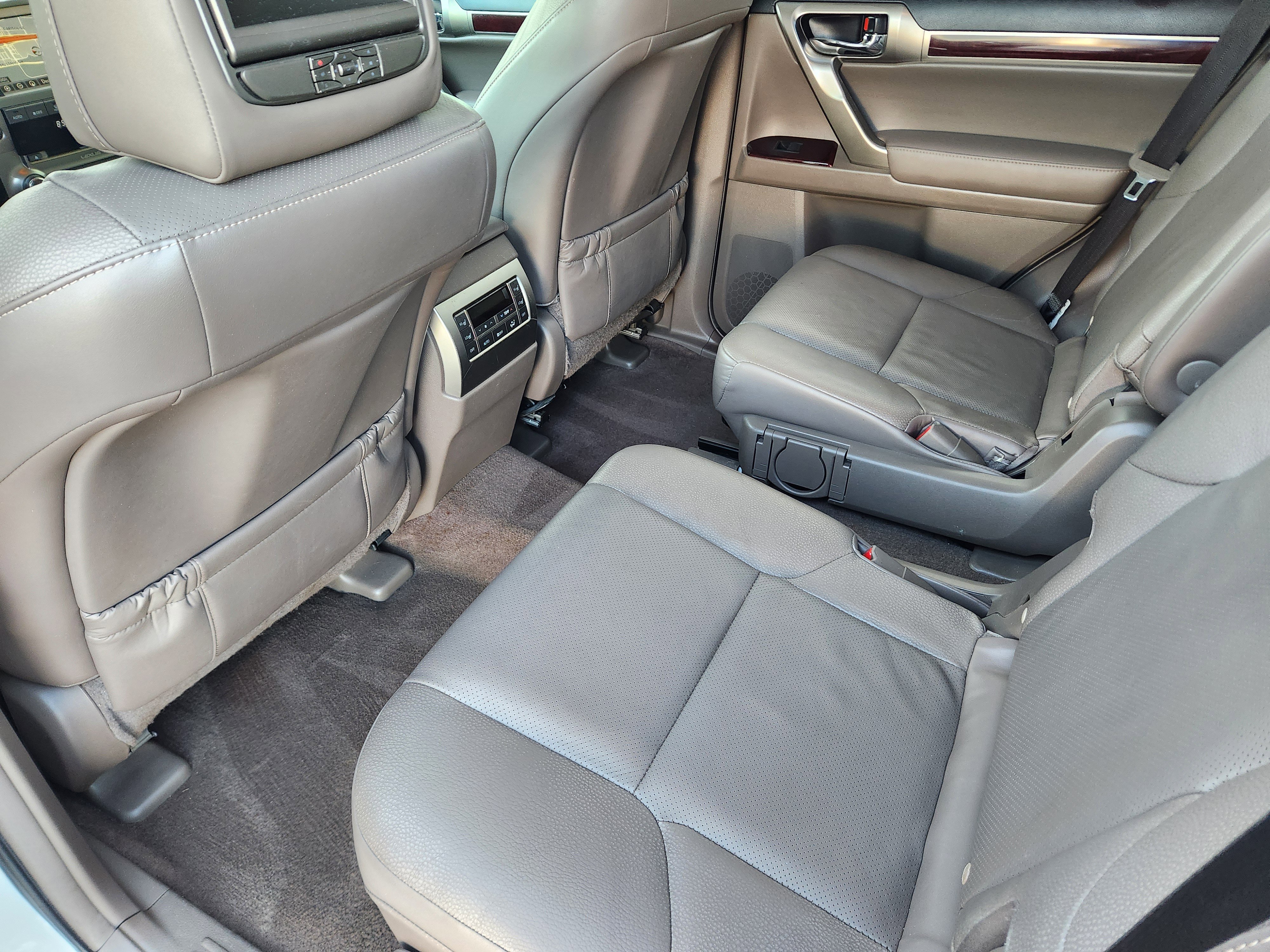 Used 2017 Lexus GX 460 image 31