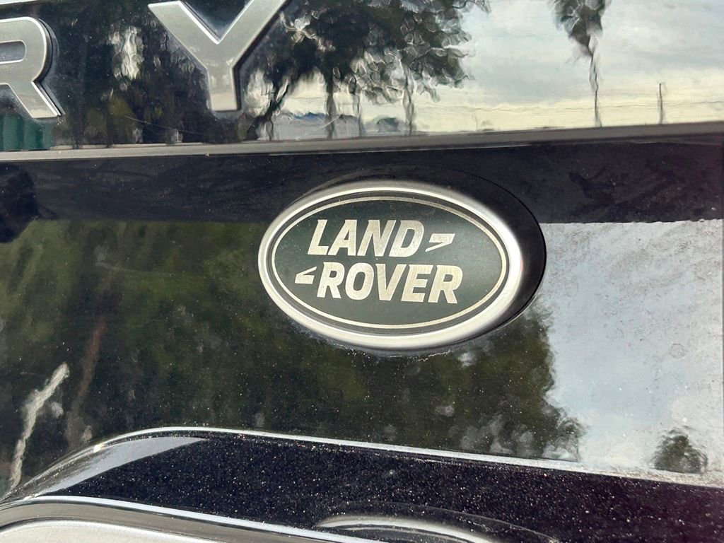 Used 2021 Land Rover Discovery S R-Dynamic image 24