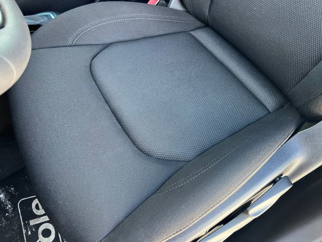 Used 2023 Jeep Renegade Latitude image 9