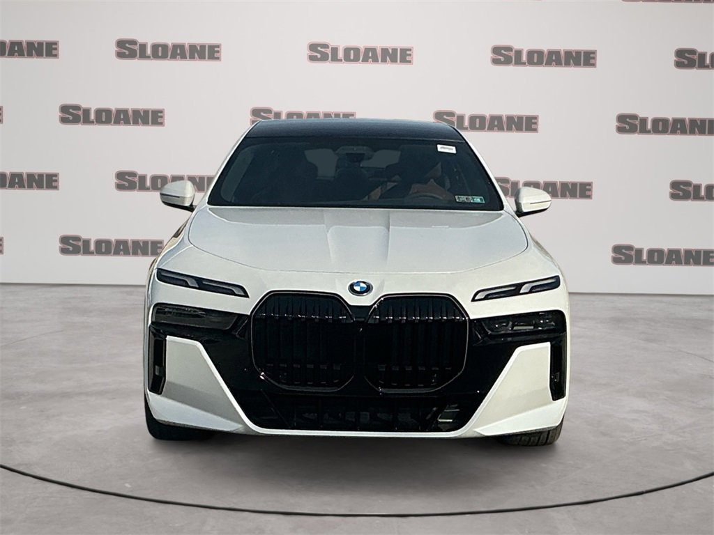 New 2026 BMW 750e xDrive image 8