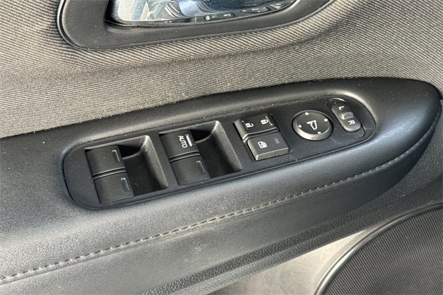 Used 2020 Honda HR-V LX image 14