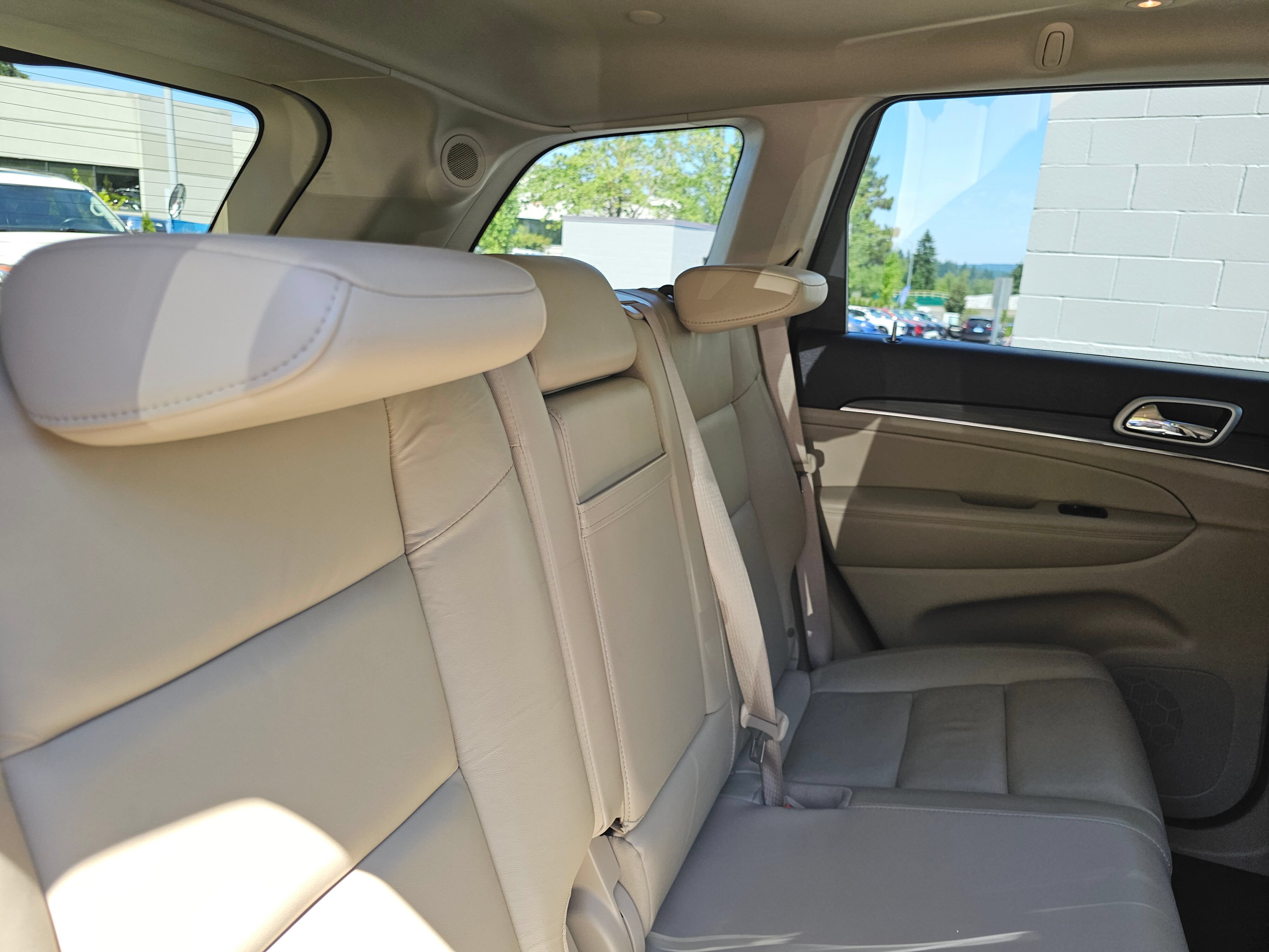 Used 2021 Jeep Grand Cherokee Limited w/ Sun & Sound Group AWD/4WD image 13