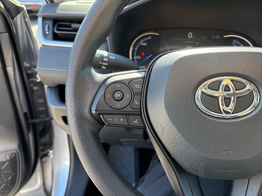 Used 2024 Toyota RAV4 XLE AWD/4WD image 22